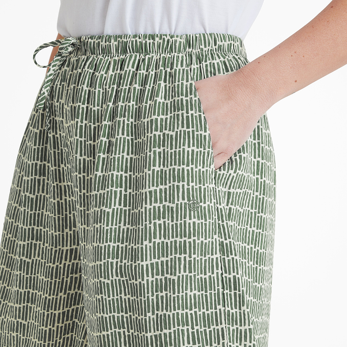 Callie Womens Shorts - Green Dash Print