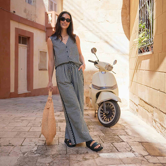 Lila Womens Short Sleeve Gingham Check Shirt - Black Check