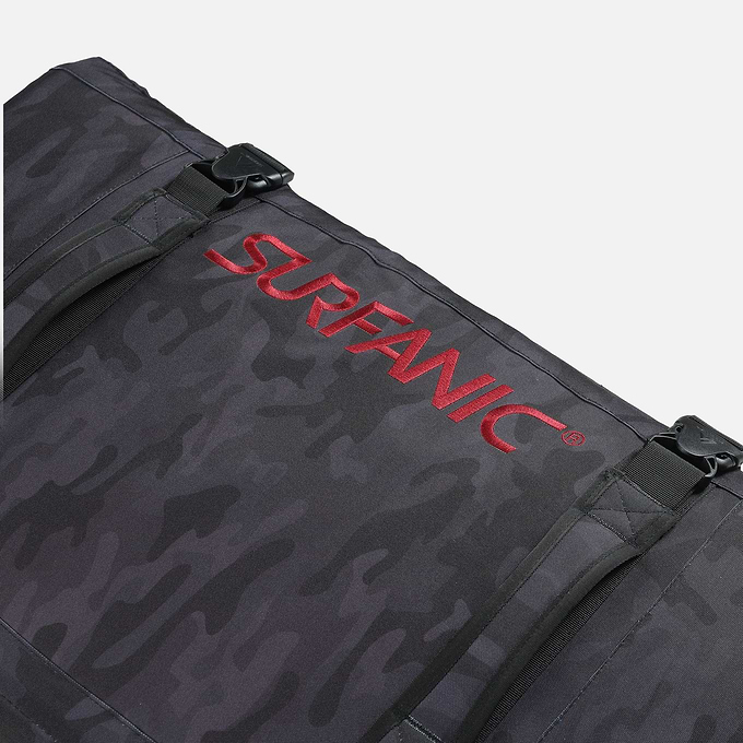 Surfanic Maxim 2.0 120l Roller Bag - Black Camo