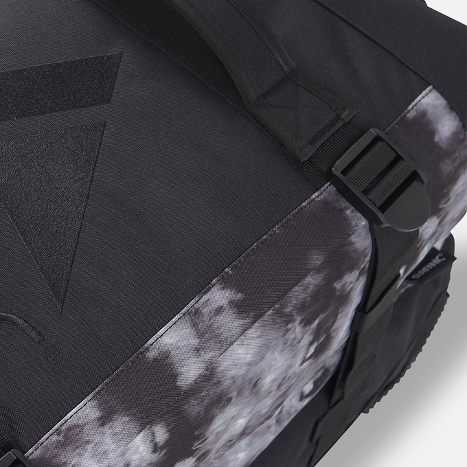 Surfanic Maxim 3.0 120L Roller Bag - Frostbite