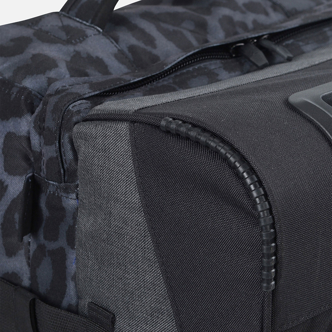 Surfanic Maxim 3.0 70L Roller Bag - Jet Black