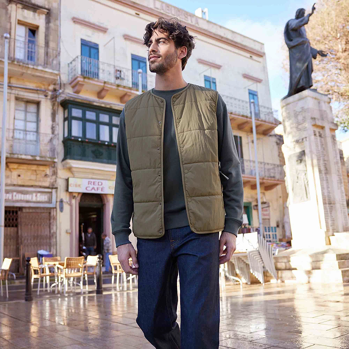 Sutterby Mens Shower Resistant Insulated Gilet - Mushroom