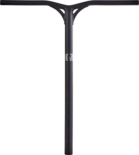 This Lucky AirBar™ is a black aluminum scooter handlebar in a T-shape, equipped with a textured grip. It features a small white label with text at the center. Designed as aerodynamic and lightweight, the oversized SCS stunt scooter bar includes a central stem and two horizontal bars for steering, all finished in sleek matte black. Dimensions are 660mm x 610mm.