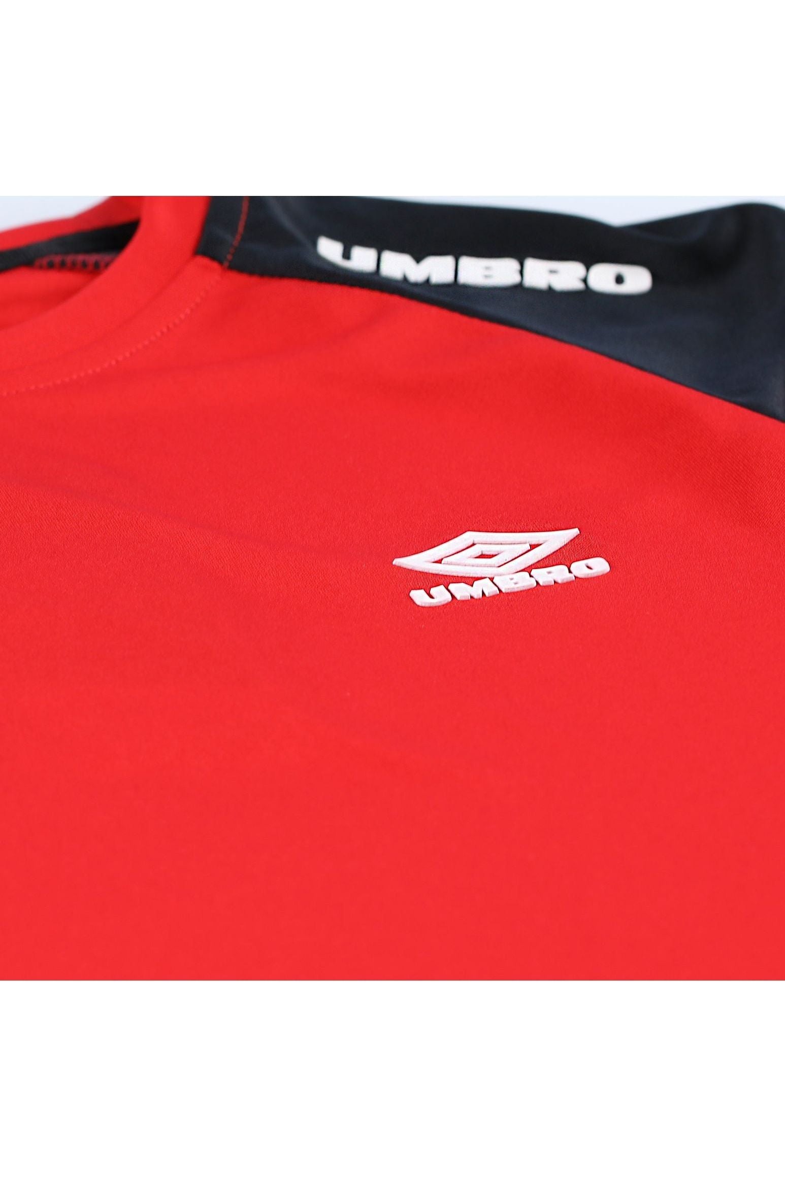 חליפה UMBRO לילדים