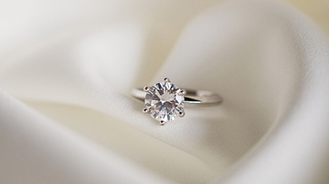 8 Tips for Pulling Off a Luxury Wedding Theme on a Budget