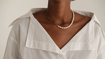 How to Wear HauteCarat Jewelry Pieces for a Casual Outfit