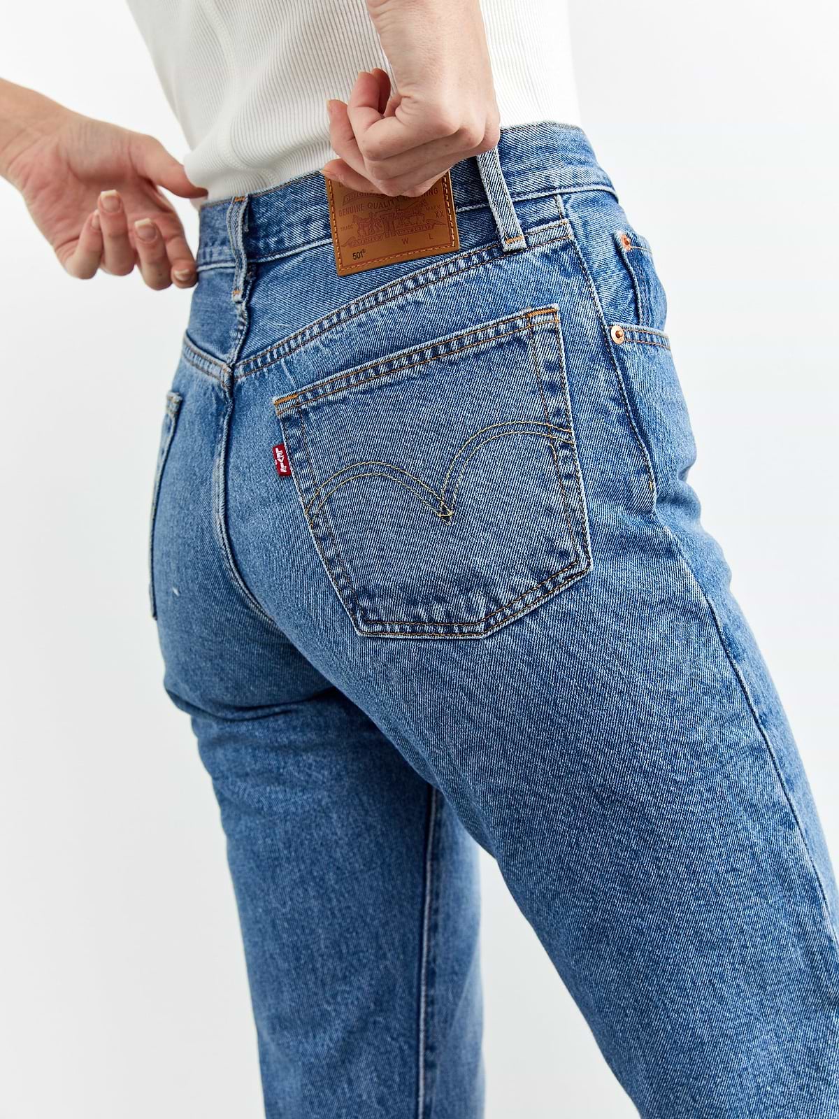 ג'ינס בגזרה ישרה 501