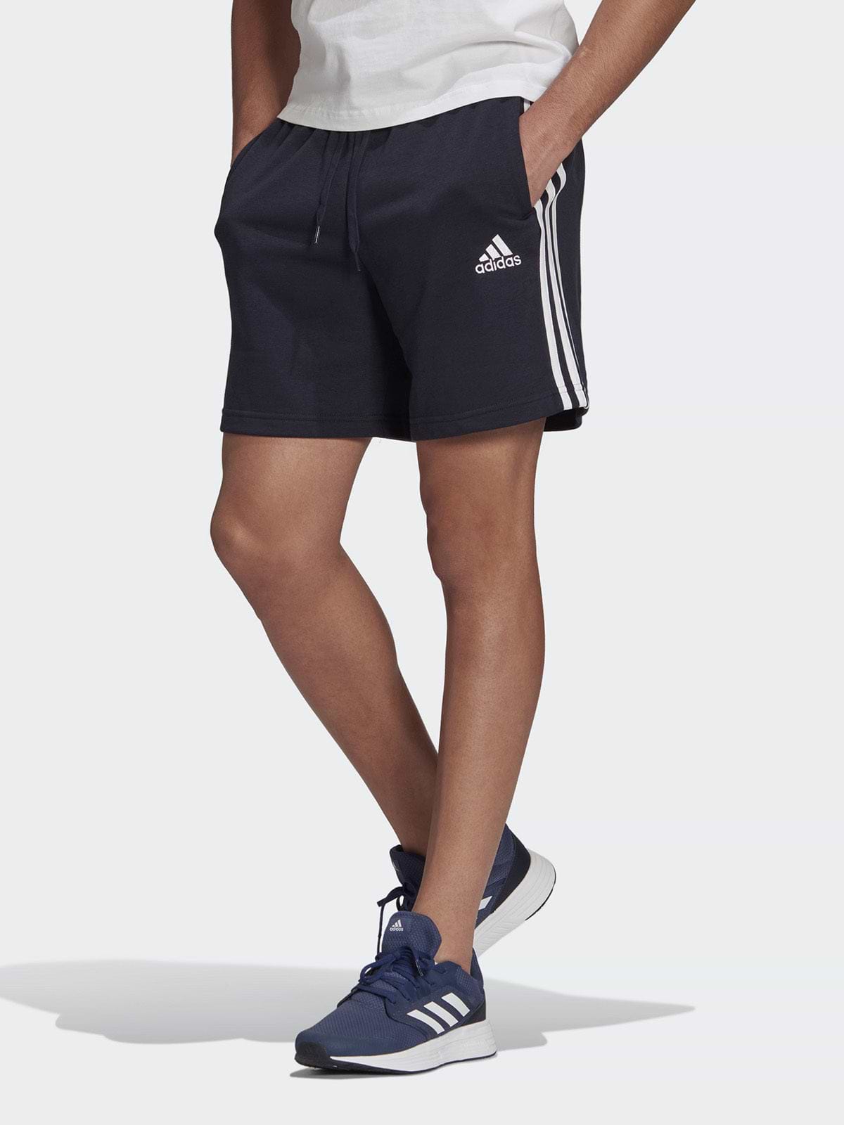 מכנסי ספורט קצרים עם דוגמת פסים- adidas performance|אדידס פרפורמנס