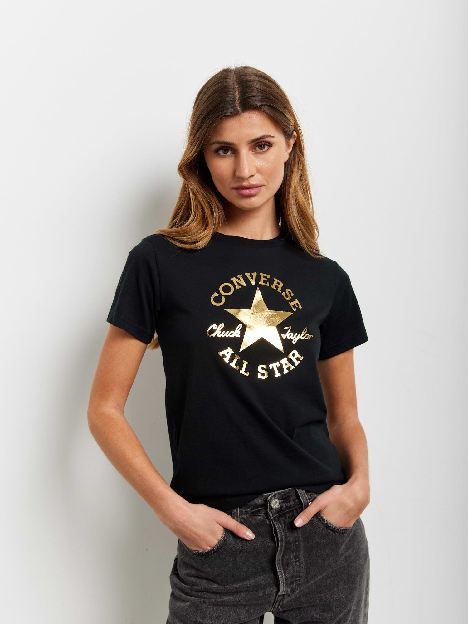 חולצת טי קצרה עם לוגו מטאלי- Converse|קונברס