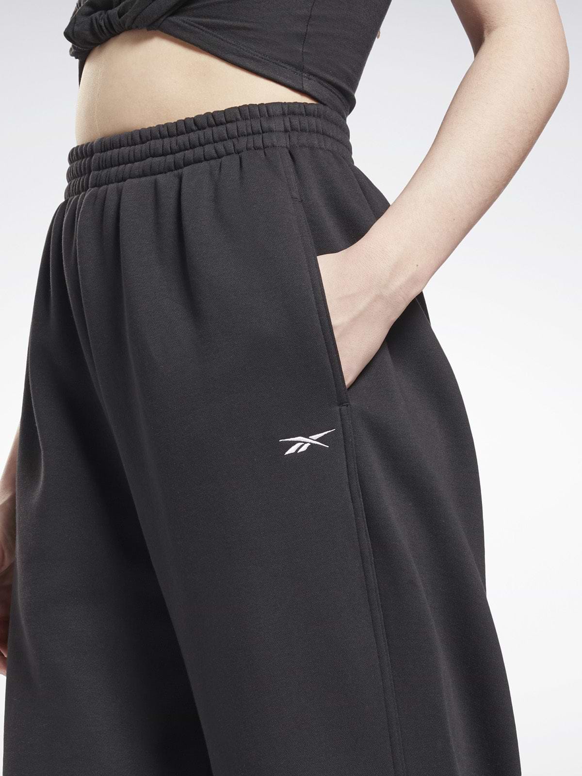 מכנסי טרנינג עם לוגו רקום- Reebok|ריבוק