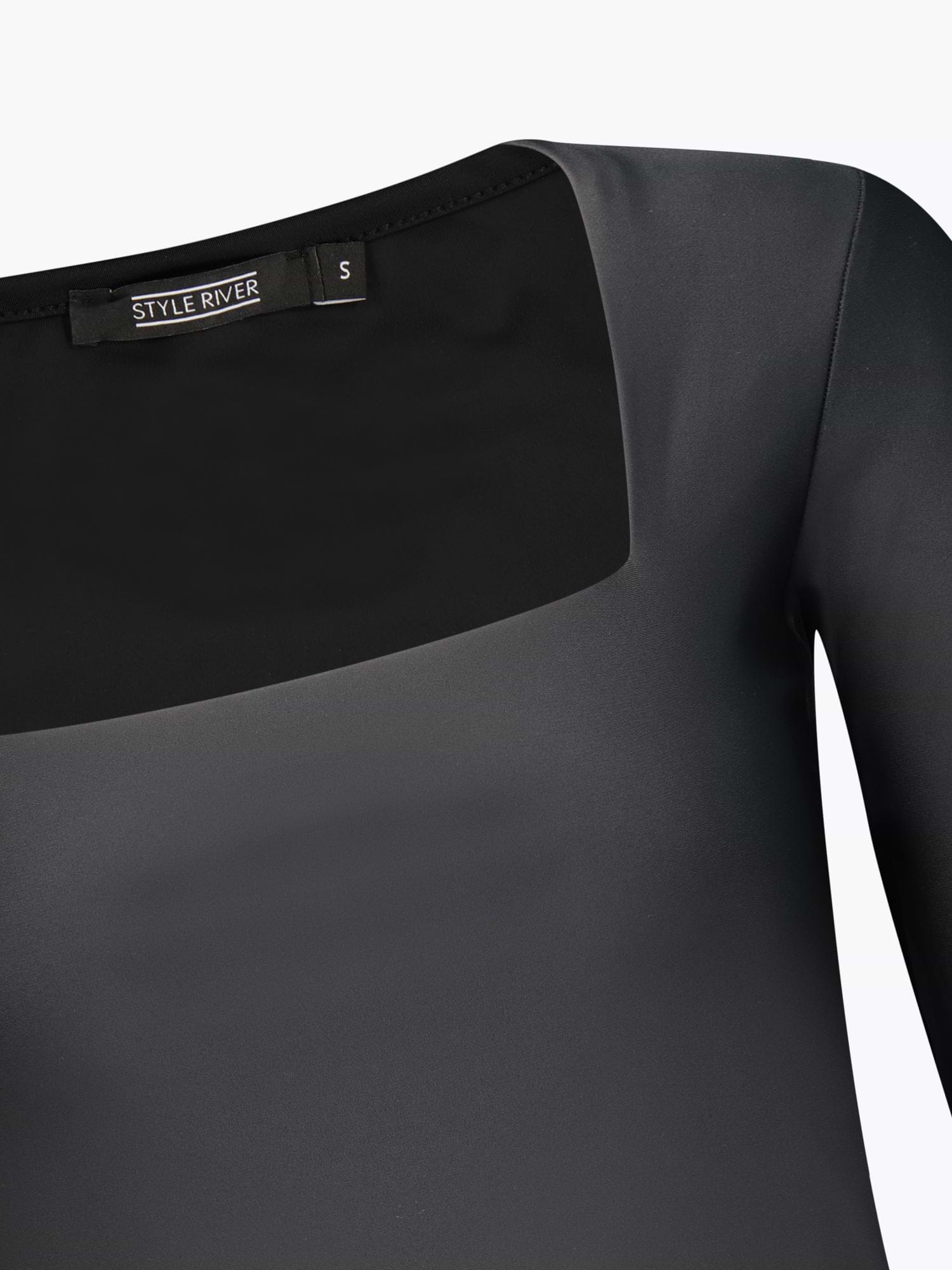 חולצה מבד מחטב עם מפתח מרובע SHANI BAR X STYLE RIVER- Style River|סטייל ריבר