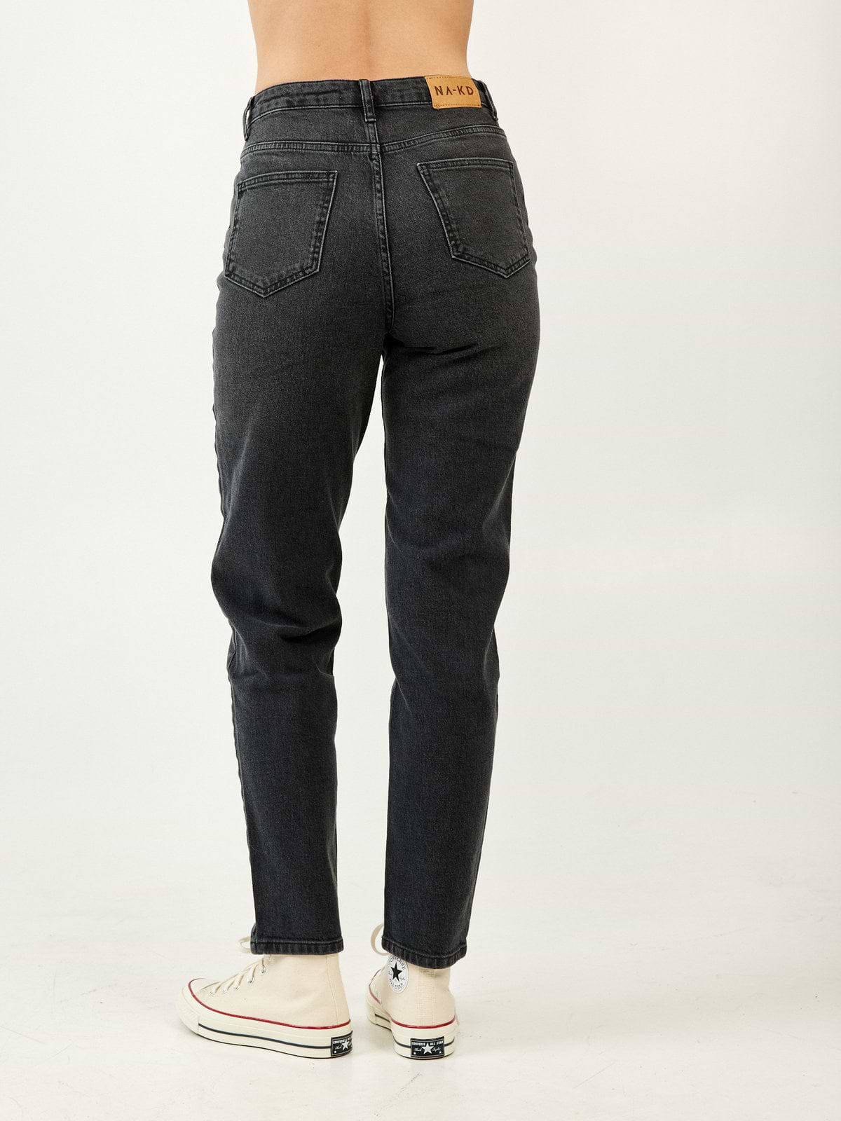 מכנסי ג'ינס בגזרה גבוהה וישרה- NA-KD|נייקד