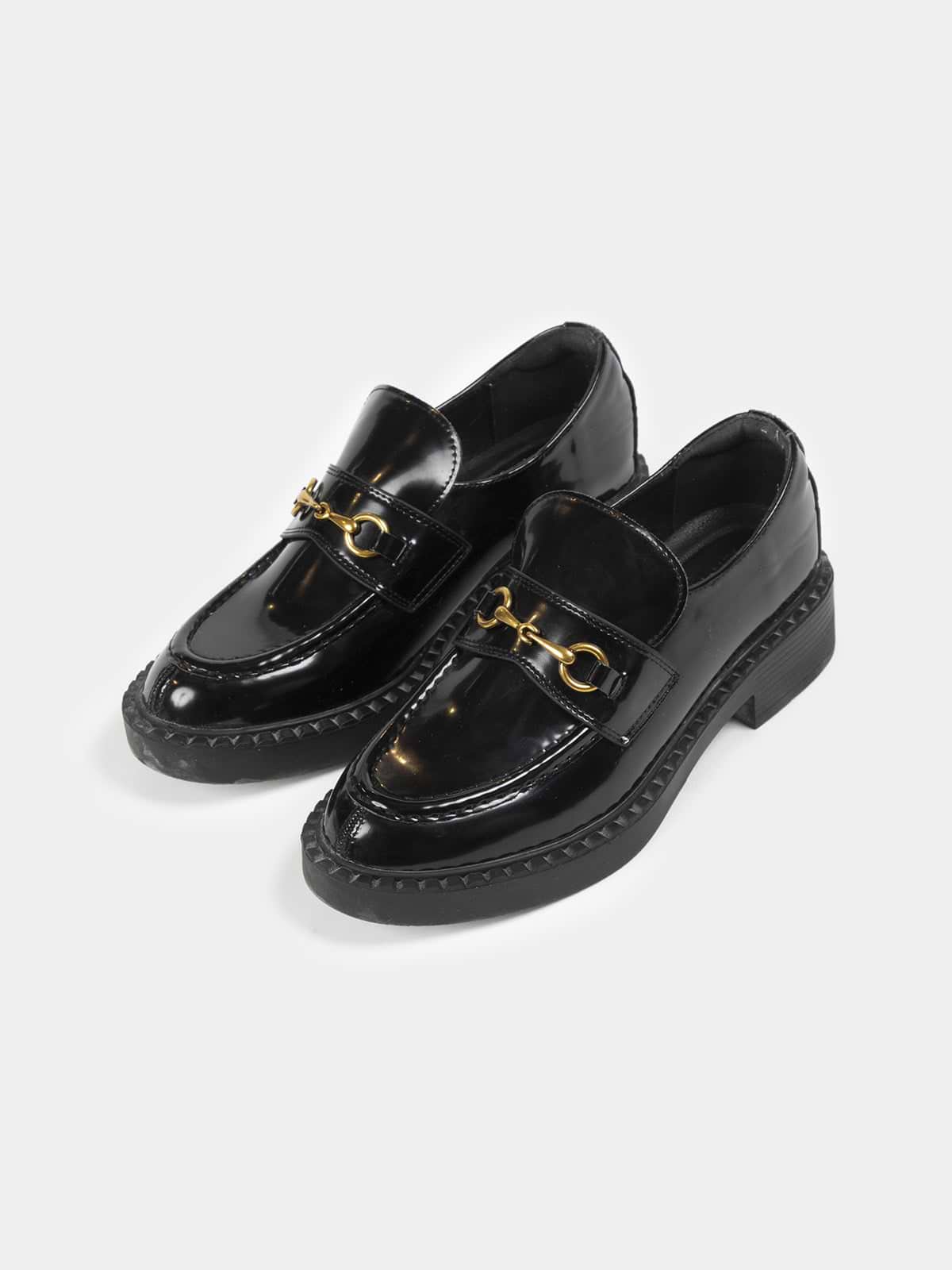 נעלי מוקסין בגימור לקה עם אבזם מוזהב- Style River|סטייל ריבר