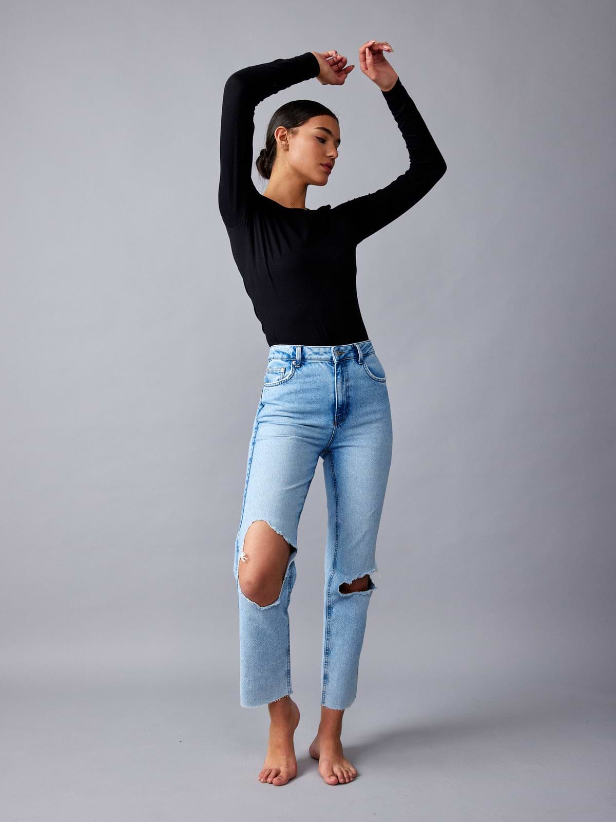מכנסי ג'ינס 7/8 בגזרה גבוהה- NA-KD|נייקד