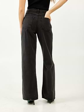 מכנסי ג'ינס בגזרה גבוהה / נשים