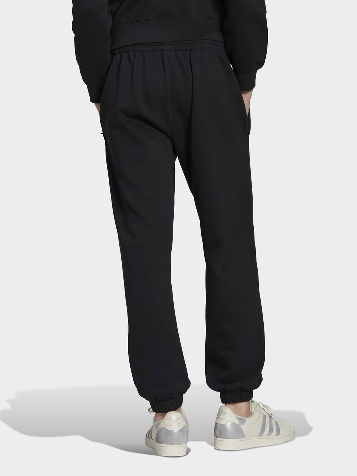 מכנסי פליז עם לוגו רקום- Adidas Originals|אדידס אוריג'ינלס