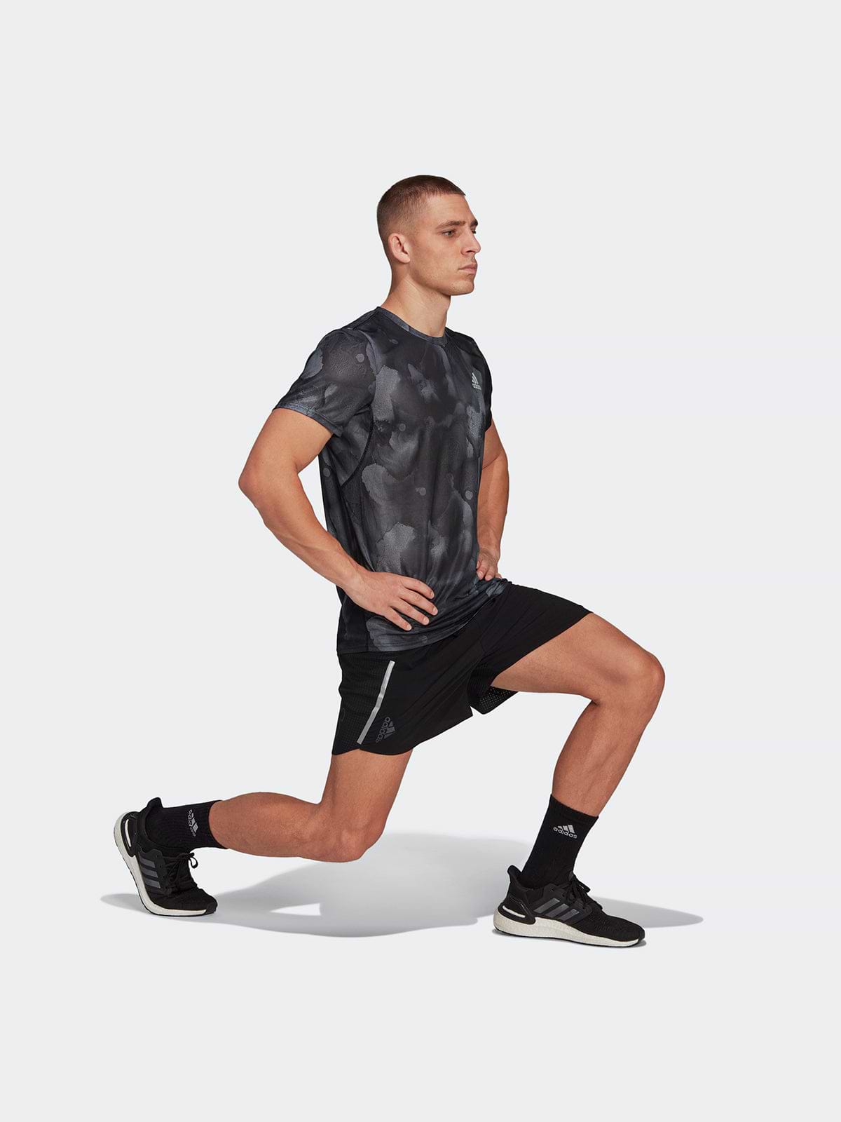 חולצת אימון AEROREADY עם הדפס- adidas performance|אדידס פרפורמנס