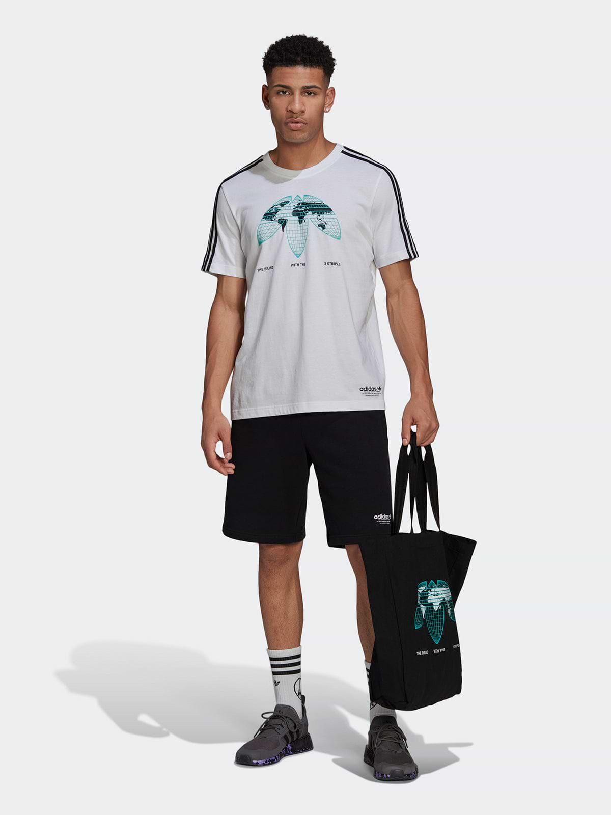מכנסי ספורט קצרים עם הדפס לוגו גרפי United- Adidas Originals|אדידס אוריג'ינלס