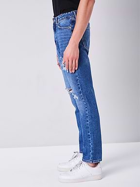 מכנסי ג'ינס בגזרה ישרה עם קרעים