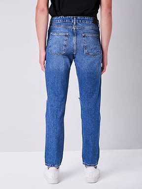 מכנסי ג'ינס בגזרה ישרה עם קרעים