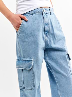ג'ינס CARGO בגזרה ישרה וגבוהה