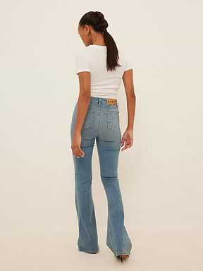 מכנסי ג'ינס בגזרת Bootcut גבוהה