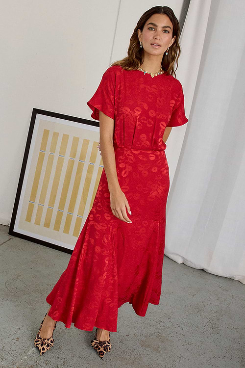Glamorous petite dresses shop