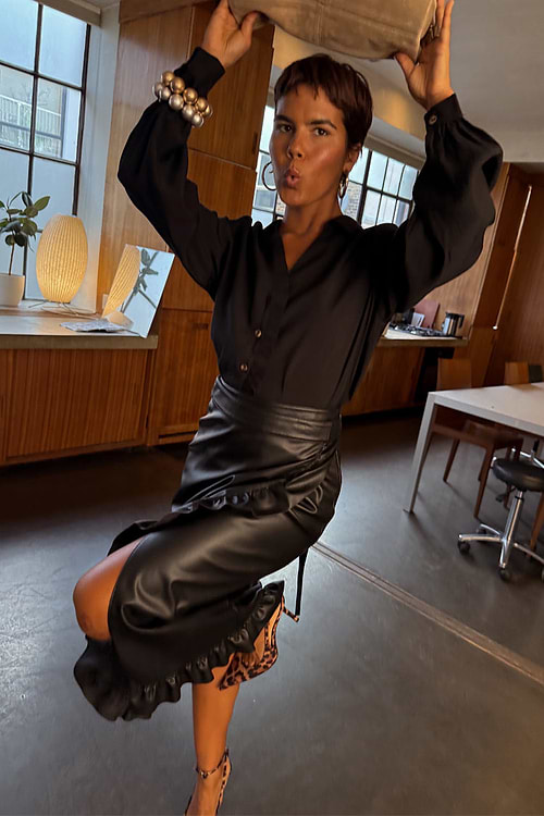 スカート DICH HENDERSON VEGAN LEATHER WRAP SKIRT スカート DICH HENDERSON VEGAN LEATHER WRAP SKIRT Vegan