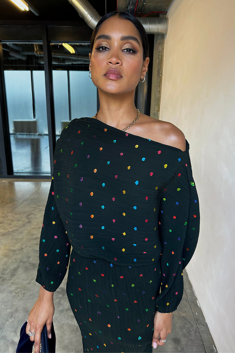 caption_Model wears Multi Spot Long Sleeve Tilly Dress in UK 8 / US 4