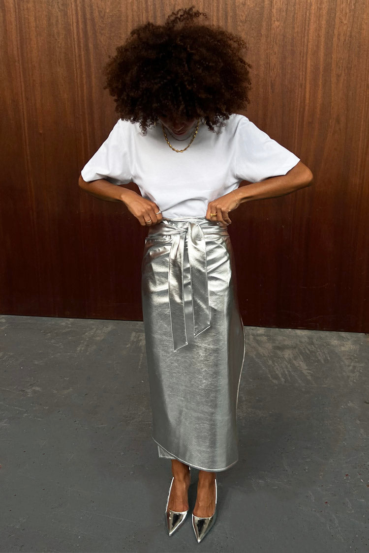 caption_Model is 5ft6 and wears Silver Vegan Leather Skirt in UK 8 / US 4