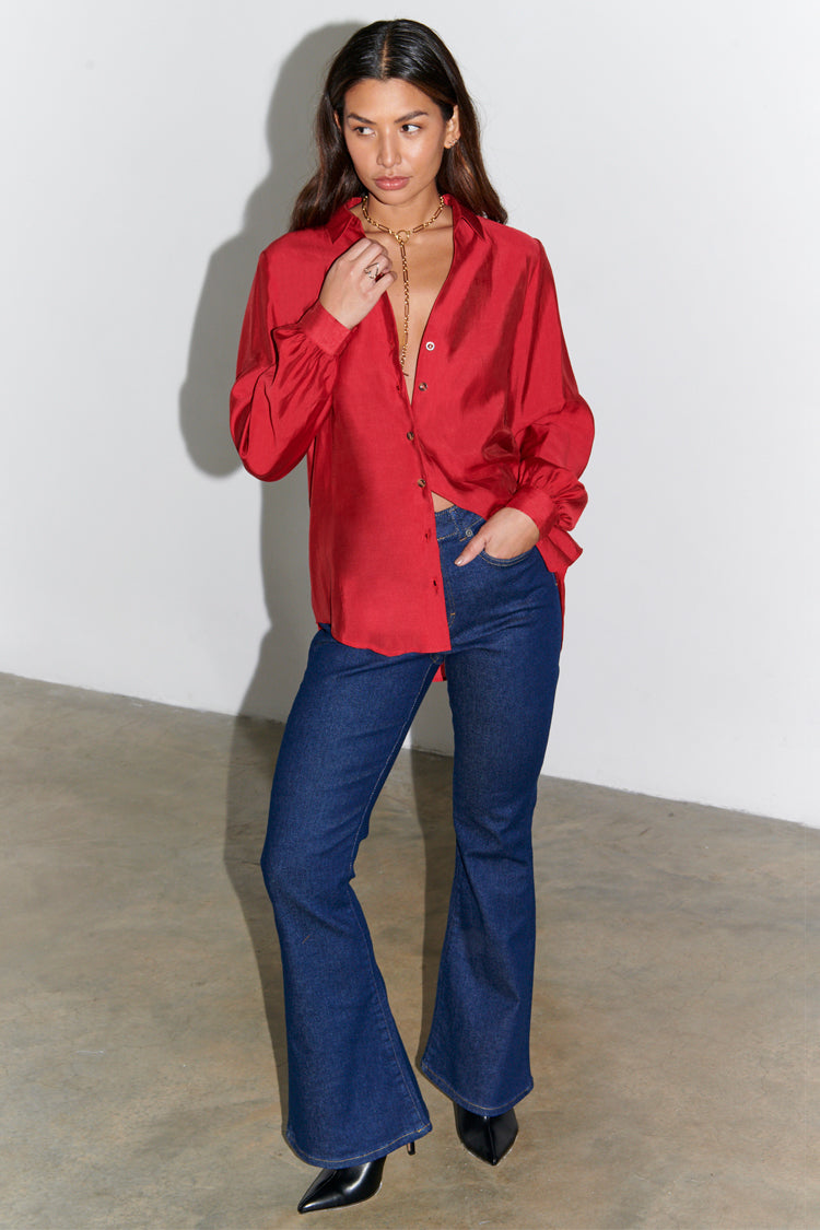 caption_Model wears Red Miley Shirt in UK size 8 / US 4  