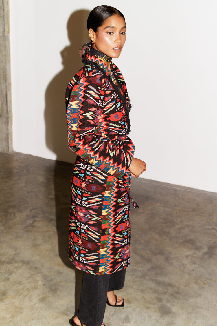 Model wearing Abstract Print Maxi Cardi