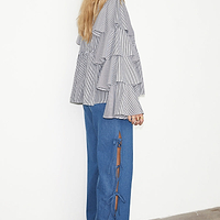 Thumbnail for caption_Model wears Stripe Houston Shirt in UK size 10/ US 6
