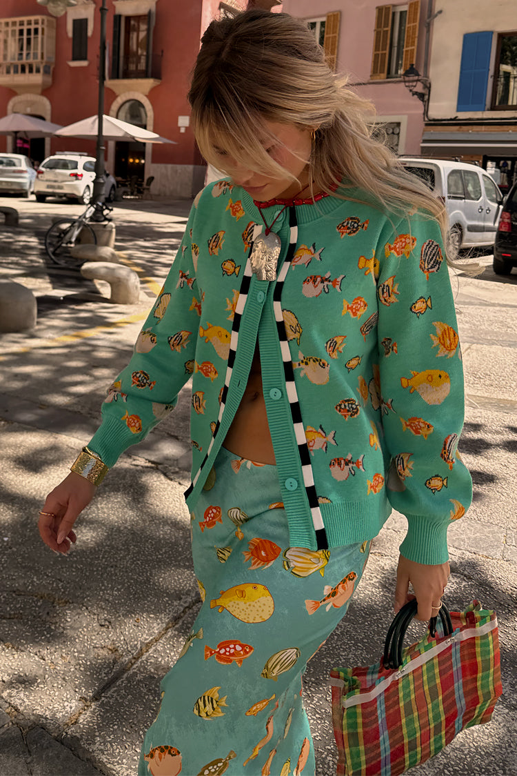 caption_Model wears Atlantis Cardigan in UK size 10/ US 6