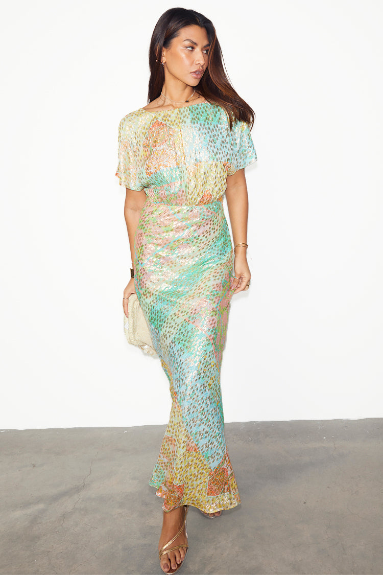 caption_Model wears Pastel Boho Elodie Dress in UK size 10/ US 6