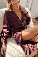 Thumbnail for Model wearing coco wrap dress - pose 4