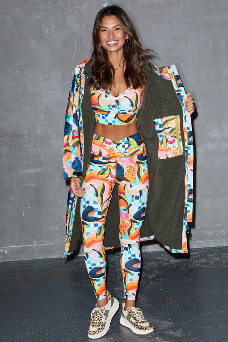 caption_Model wears Costa Rica Dry Robe in UK size 8/ US 4