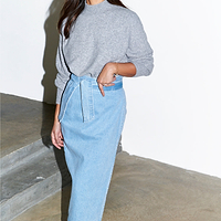 Thumbnail for caption_Model wears Denim Jaspre Skirt in UK size 8 / US 4 