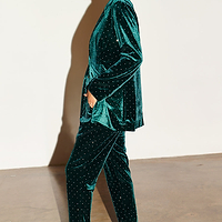 Thumbnail for caption_Model wears Emerald Velvet Quinn Blazer in UK 8 / US 4