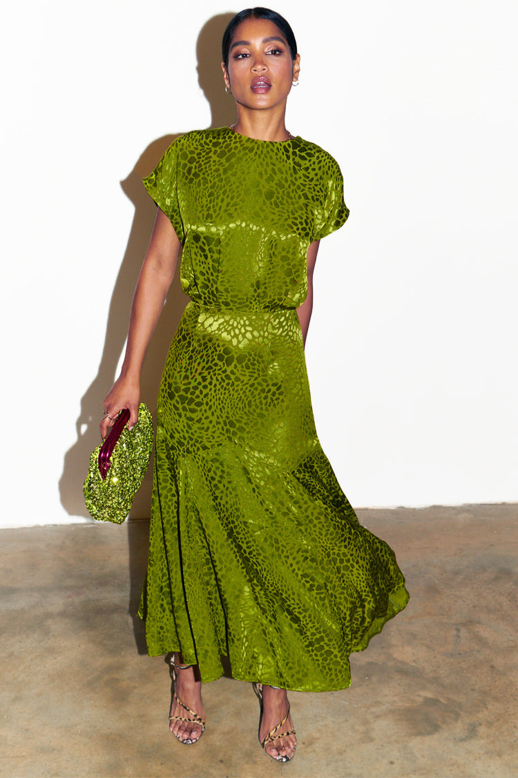 caption_Model wears Green Jacquard Midi Erin Dress in UK 8 / US 4