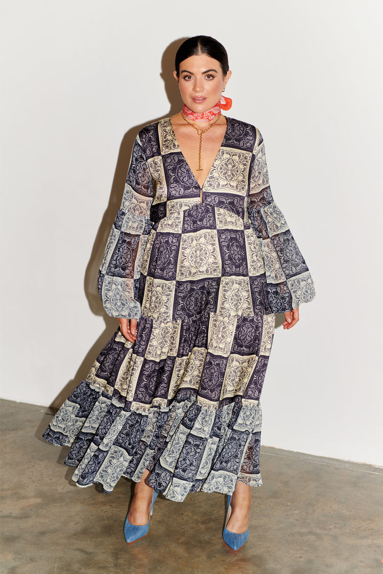 Curve model Navy And Cream Bandana Stevie Dress 