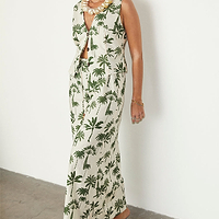 Thumbnail for caption_Model wears Green Palm Amy Skirt in UK size 10/ US 6