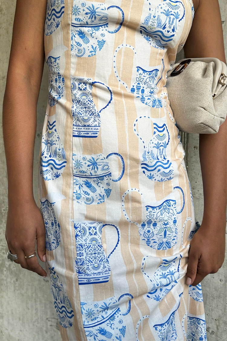  caption_Model wears Sicilian Bandeau Dress in UK size 10/ US 6