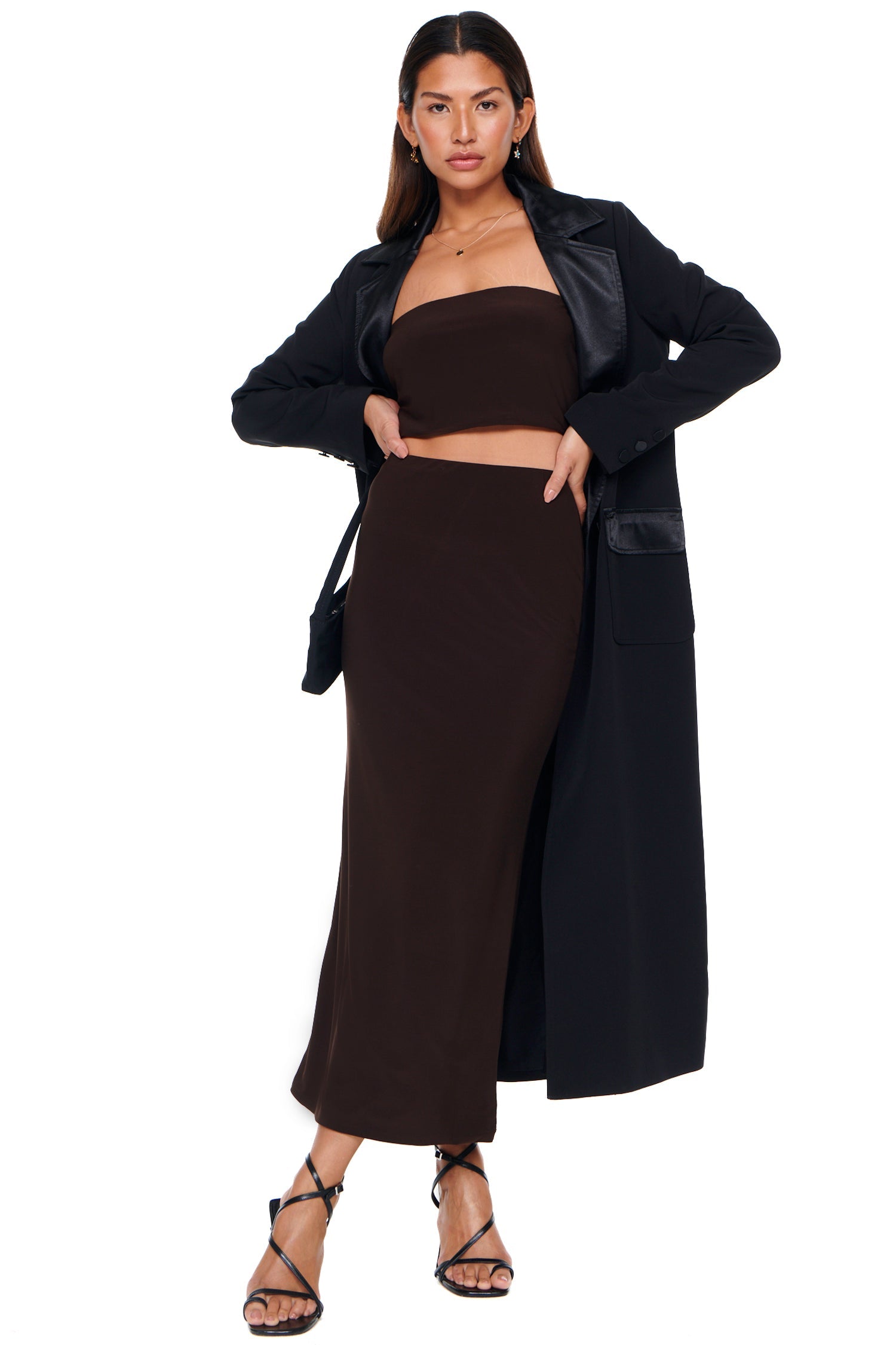 Model wearing Brown Boob Tube standing facing the camera