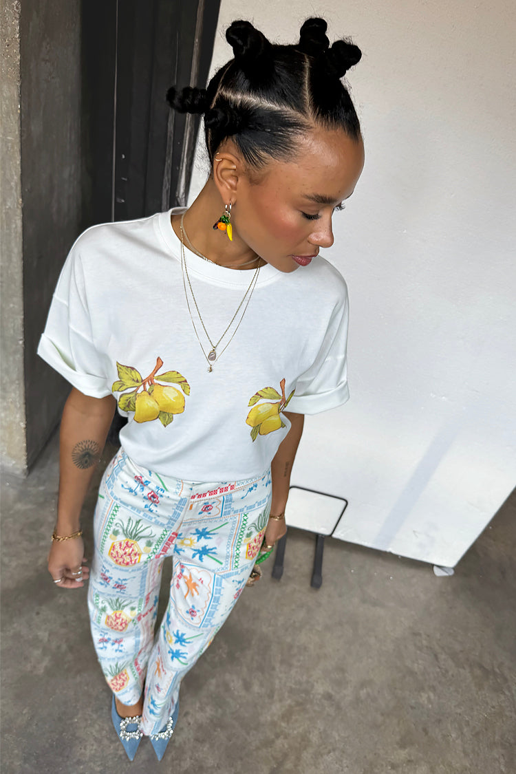 caption_Model wears Lemon Boob T-shirt in UK size 10/ US 6