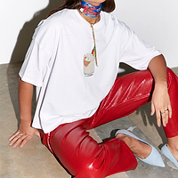 Thumbnail for caption_Model wears Spicy Margarita T-Shirt in UK size 8/ US 4