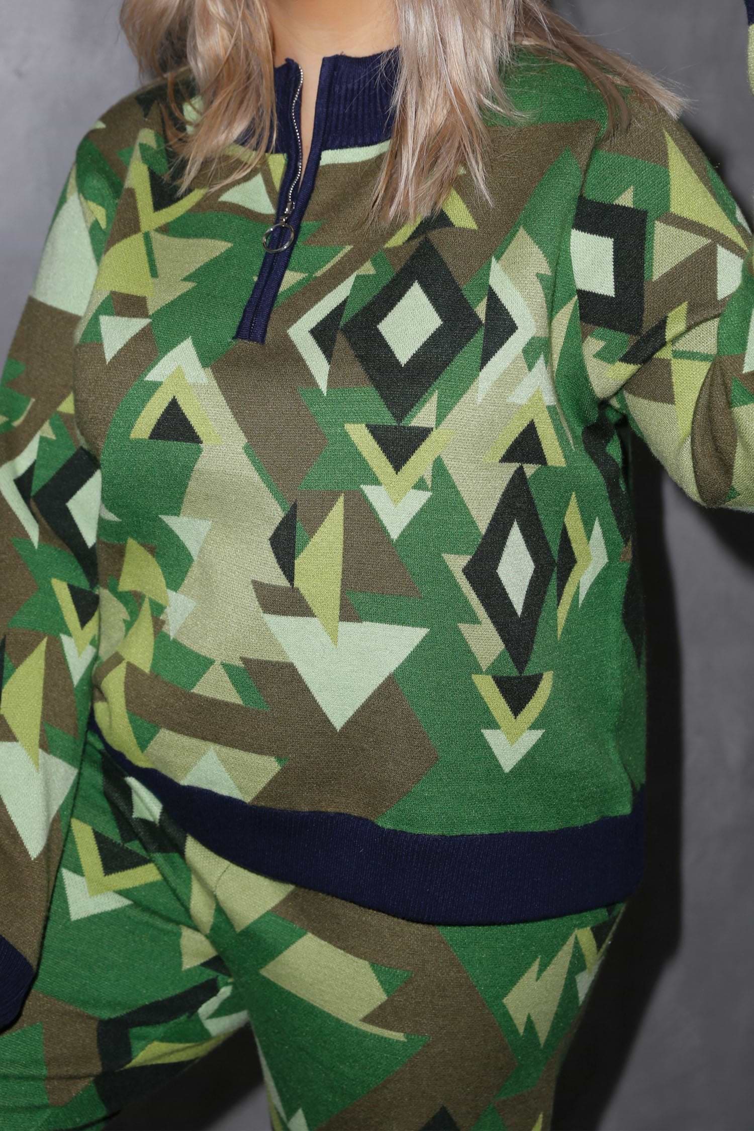 Aspen Greens Zip Jumper - Curve - nfd-demo-dev