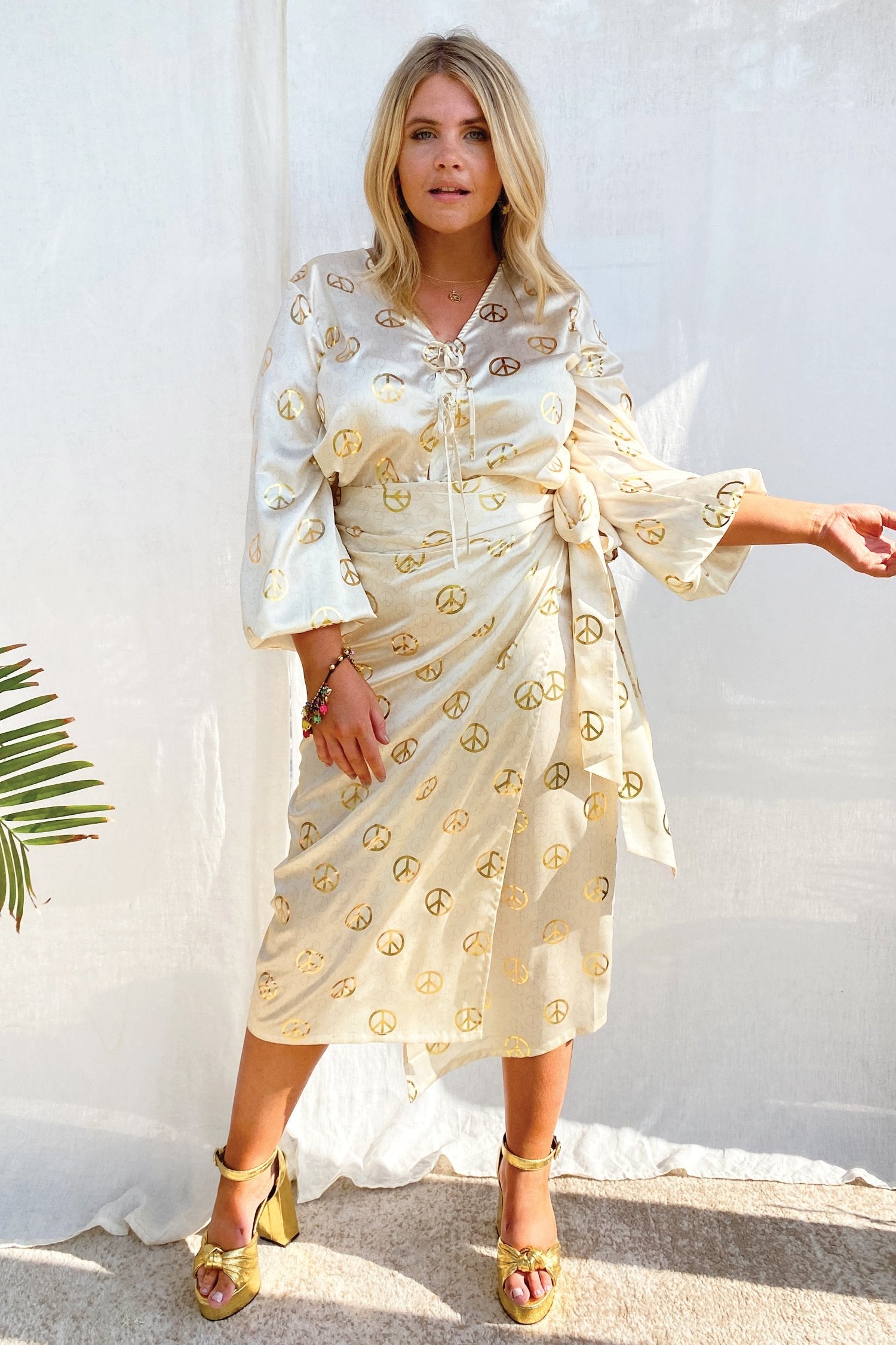 Gold Peace Frill Top - Curve - nfd-demo-dev