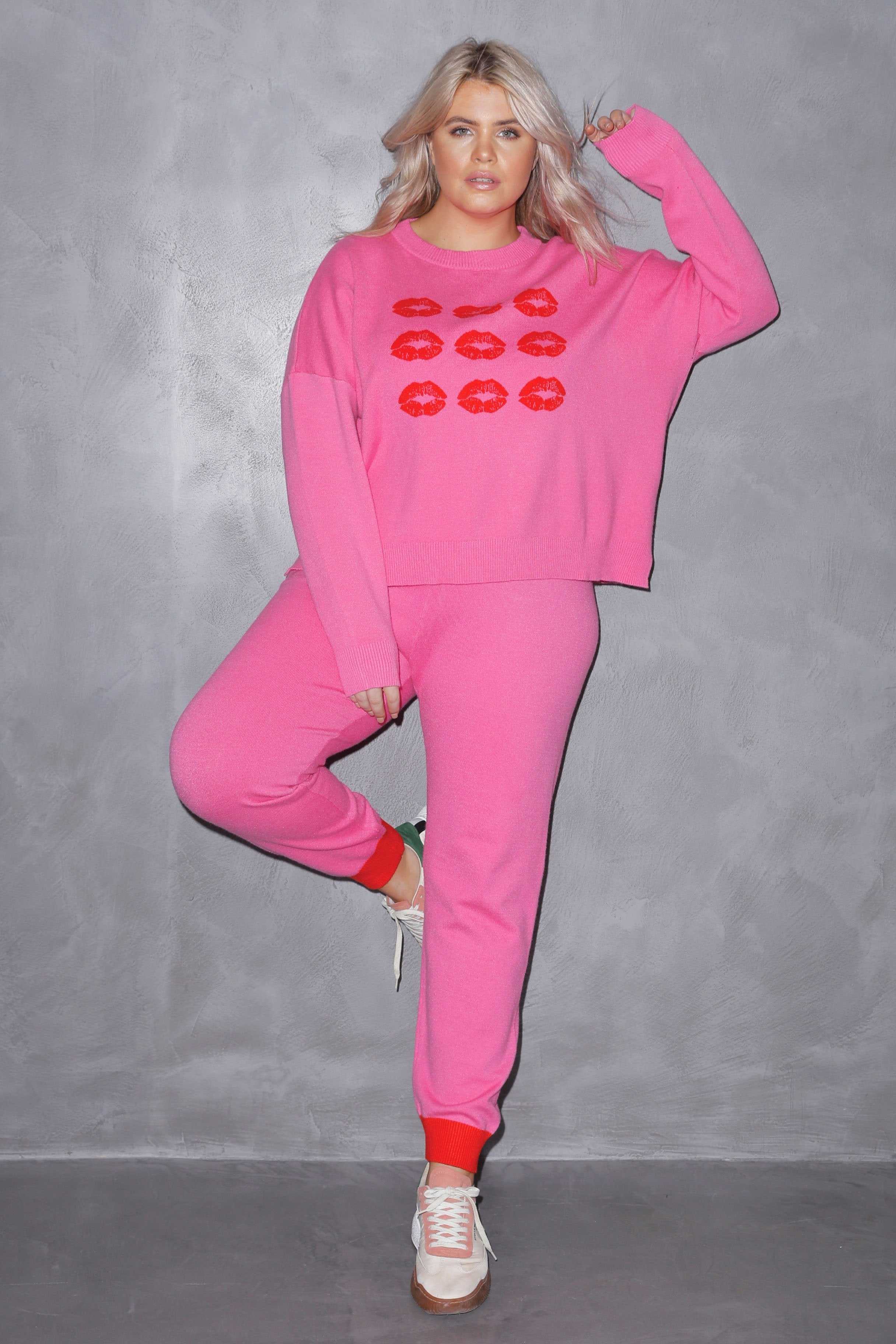 Kisses Knitted Jumper - Curve - nfd-demo-dev