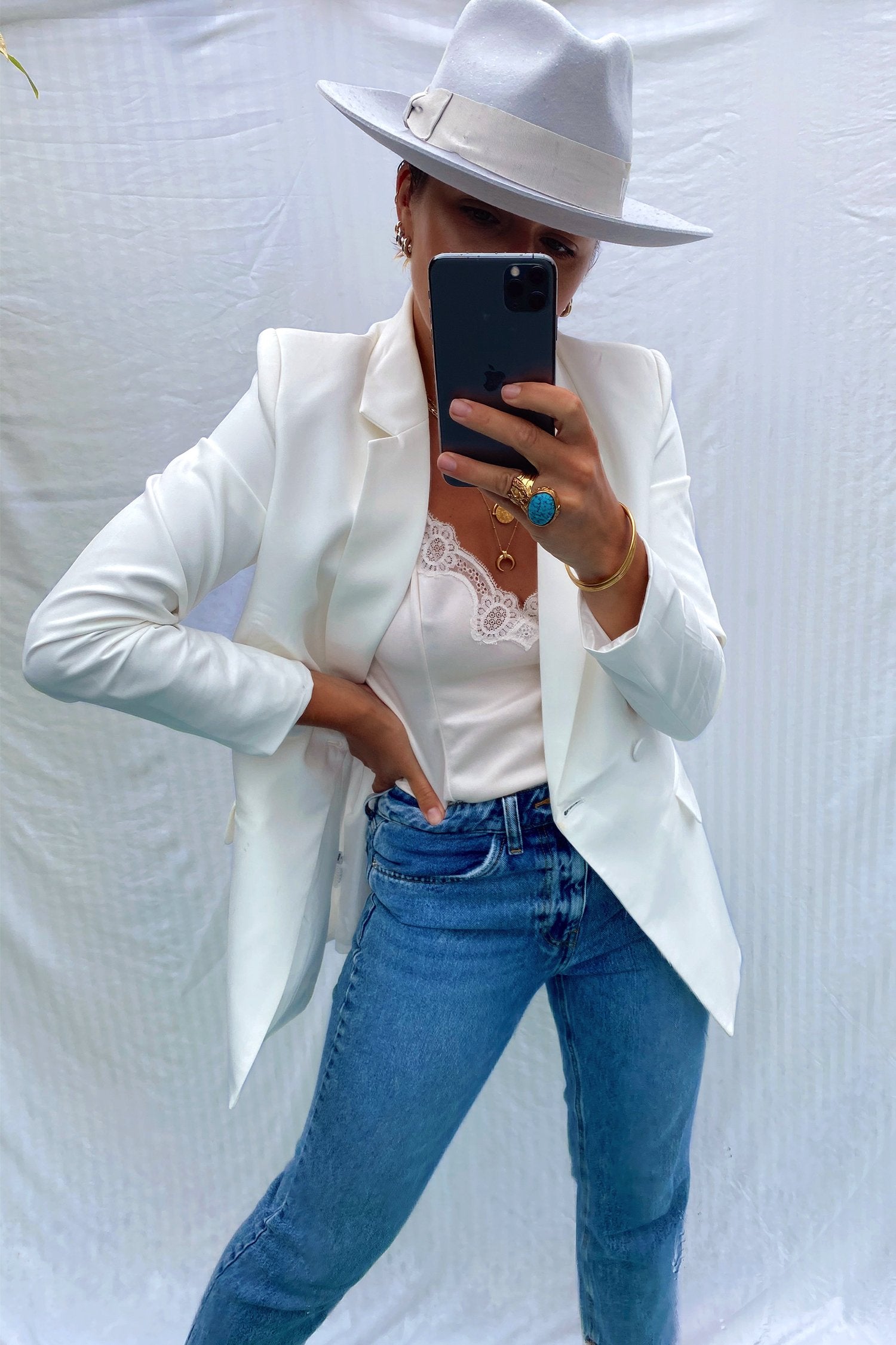 White-Dynasty-Suit-Jacket-£79